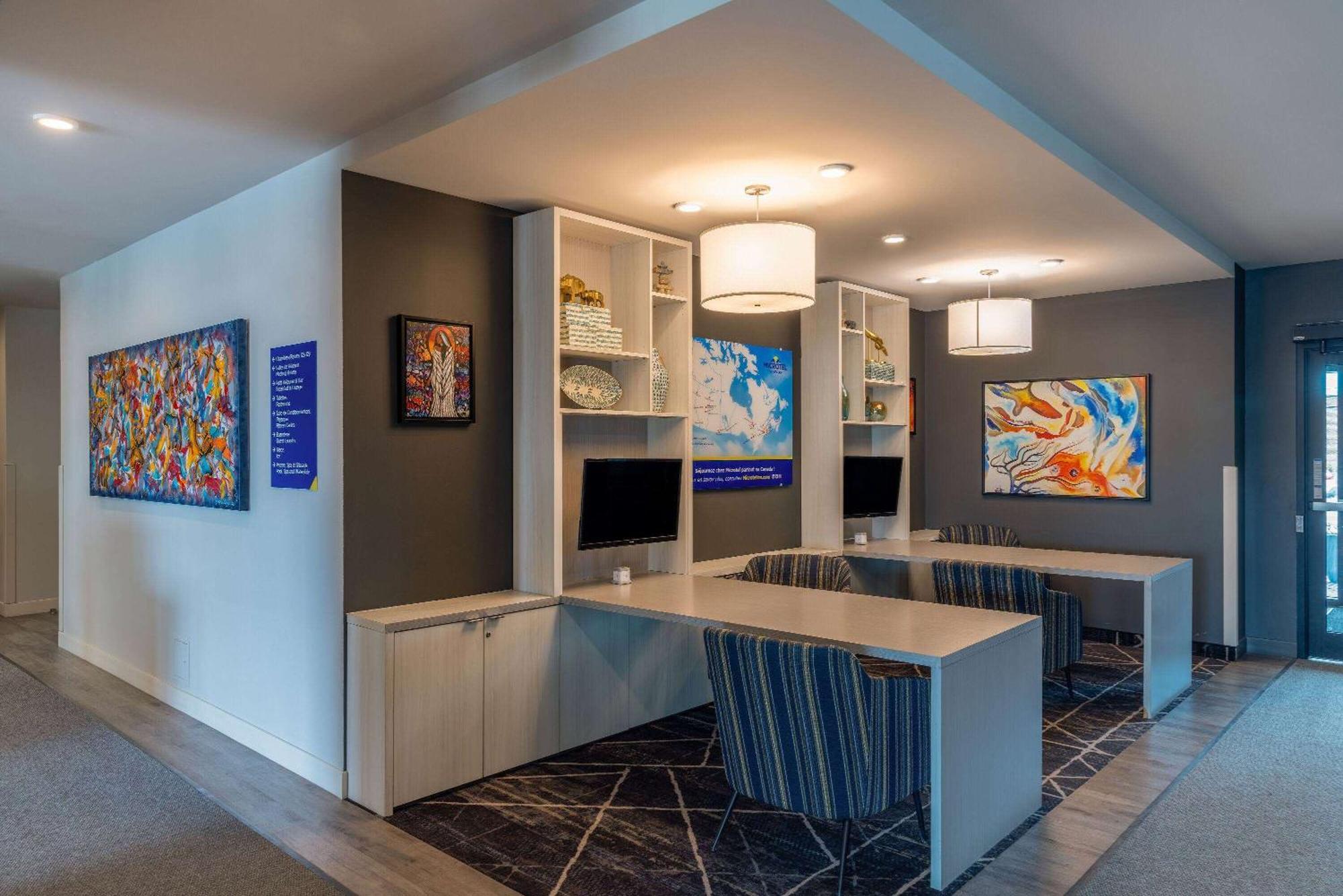 Microtel Inn & Suites Dorval Qc Exterior photo
